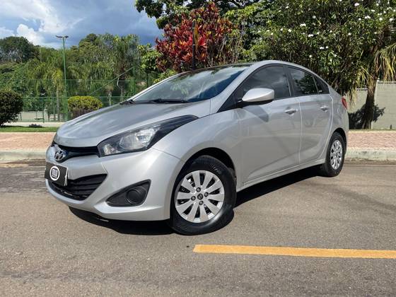 HYUNDAI HB20S 1.6 COMFORT PLUS 16V FLEX 4P MANUAL